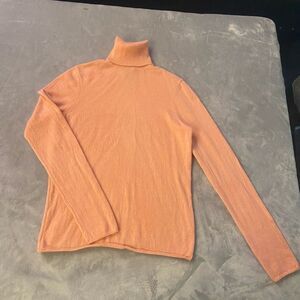 Saks fifth avenue 100% cashmere turtleneck sweater, M